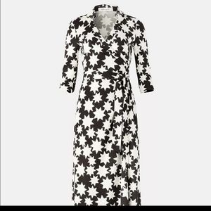 DVF Abigail Polka-dot Silk-jersey Maxi Wrap Dress In Vintage Stars size S